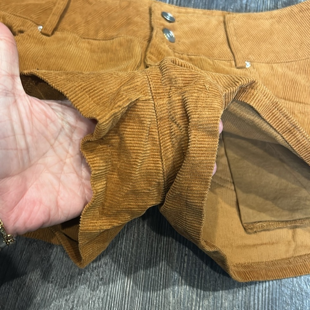 2 pair Shorts - Picture 5 of 16